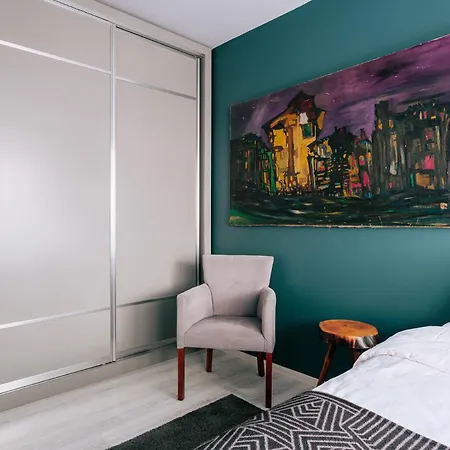 Vibrant Flat With Balcony 10 Min To Besiktas Sq *
