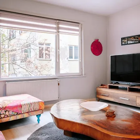 Appartamento Vibrant Flat With Balcony 10 Min To Besiktas Sq